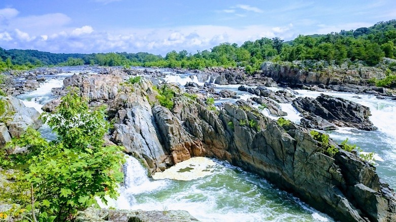 Great Falls Park rocky waterfall