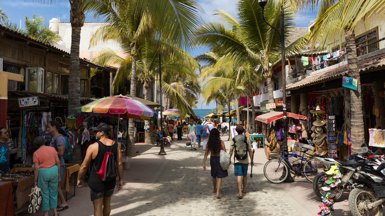 Bustling beach market