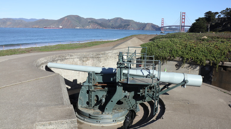 Battery Chamberlin near Baker Beach