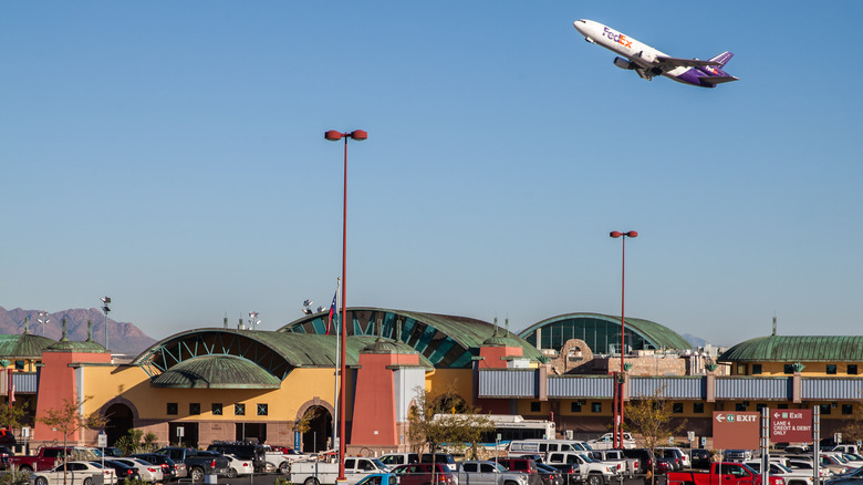 Airplane over El Paso International Airport