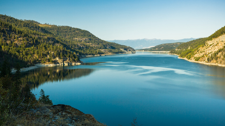 Discover the Hidden Gem of Montana: A Mountain Town Perfect for Fishing and Hiking Enthusiasts