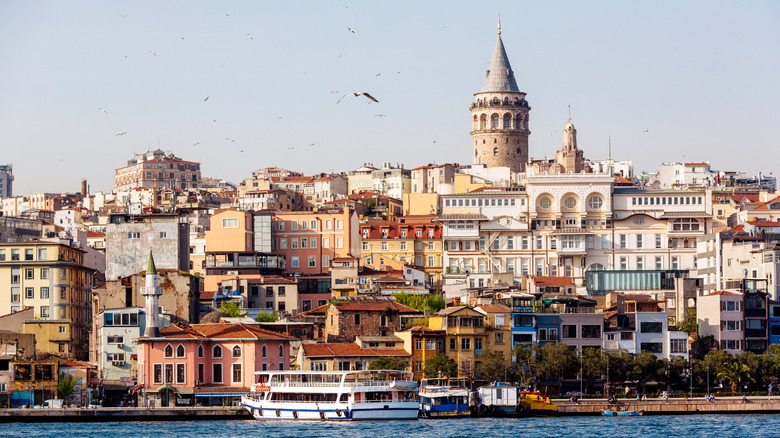 A Vibrant Bohemian District in Istanbul: Ideal for First-Time Visitors