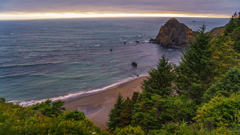 The Enchanting Small Town on Oregon's Coast for Mountain Hikes and Secluded Beaches