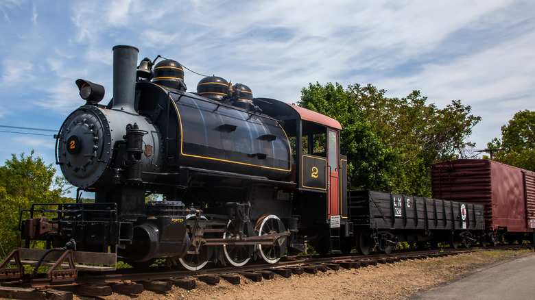 Embark on a Historic Steam Train Journey Through Connecticut's River Valley for Unparalleled Beauty