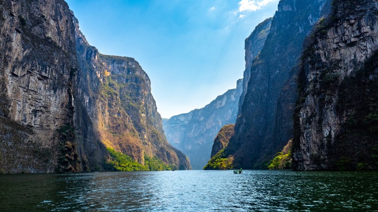 Discover a Breathtaking Canyon in Mexico with Stunning Views and Unlimited Outdoor Adventures