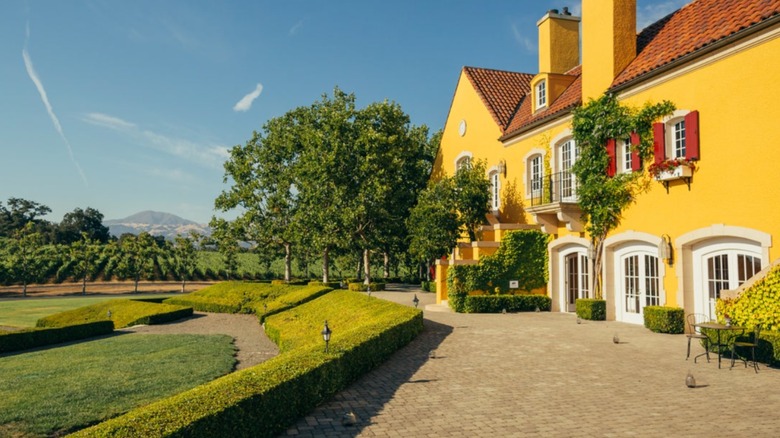 French-Inspired Retreat in California's Wine Country Offers Timeless Elegance Among Scenic Vineyards