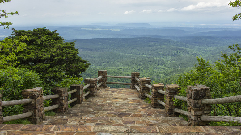 Perched Atop Arkansas' Highest Peak: A Mountain Paradise State Park Offering Breathtaking Views And Adventure