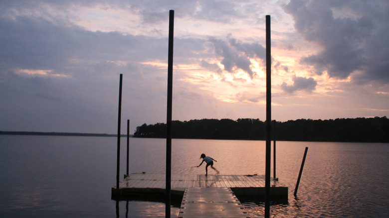 Discover an Affordable Lakeside Texas Campground: A Scenic Outdoor Haven for Fishing and Hiking