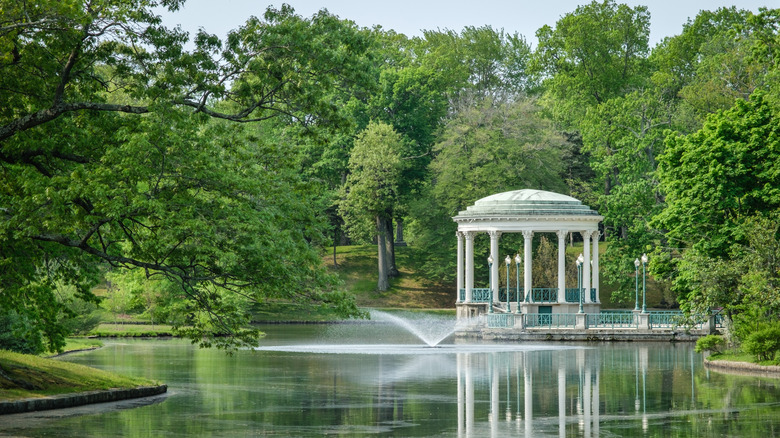 Rhode Island's Oldest Park: A Historic Gem with Scenic Foliage, Picturesque Ponds, and Charming Attractions