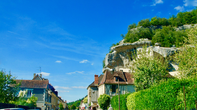 According to Rick Steves, Discover France's Top Destination for Experiencing Hidden Prehistoric Art