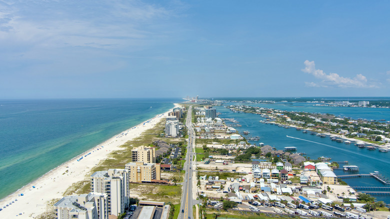Discover Alabama's Hidden Coastal Gem: Pristine Beaches, Bayside Beauty, and Scenic Parks