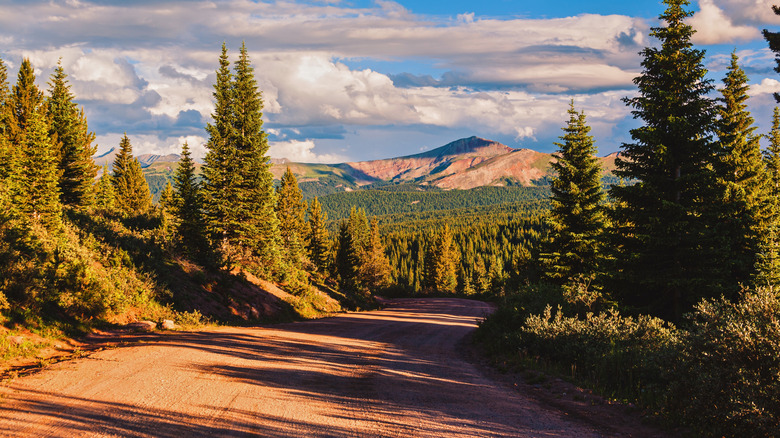 This Sunny Colorado Mountain Town in the Rockies' Foothills is Perfect for River Floats and Cold Brews