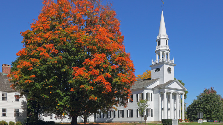 Discover the Timeless Charm and Tranquil Hikes of This Dreamy Connecticut Town in New England