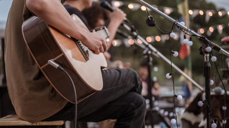A Delightful Campground Near Nashville, Tennessee Offers Live Music Nightly