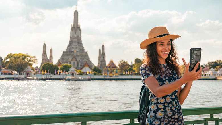 The Cultural Mistake Tourists Must Avoid to Prevent Years-Long Imprisonment in Thailand