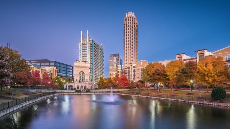 Explore Atlanta's Lively Neighborhood: A Walkable Hub for Shopping, Trendy Dining, and Art