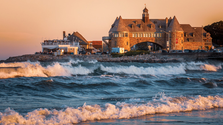 New England's Cherished Coastal Retreat Features Delectable Cuisine and a Stunning Beach View