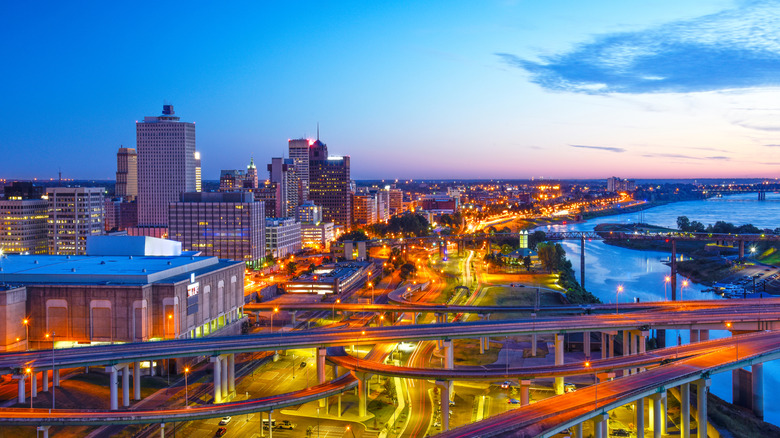 A Trendy Memphis Neighborhood in Tennessee Boasts Artsy Vibes, Cuisine, and Culture