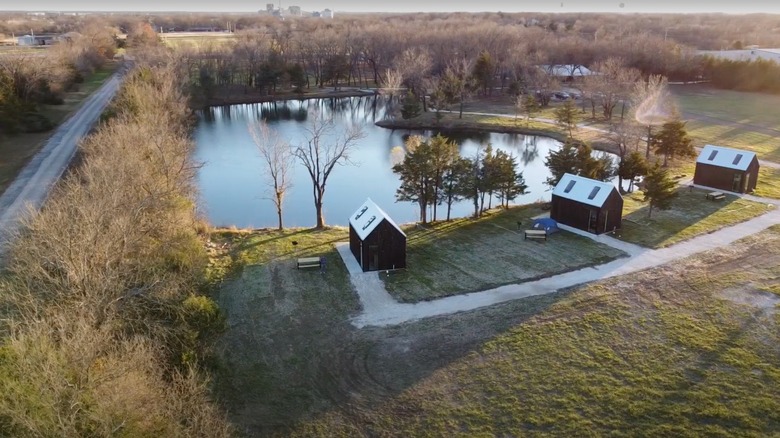 This Small, Overlooked Kansas Town Has Transformed into a Tourist Magnet Due to Its Dining and Recreational Offerings