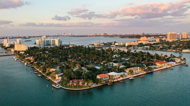 Miami's Sunlit Hotel Features Sophisticated Waterfront Dining, Tropical Elegance, and Premier Music