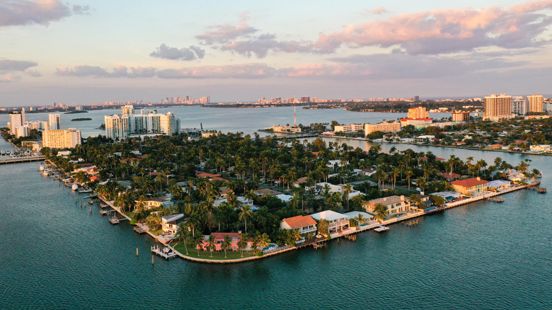 Miami's Sunlit Hotel Features Sophisticated Waterfront Dining, Tropical Elegance, and Premier Music
