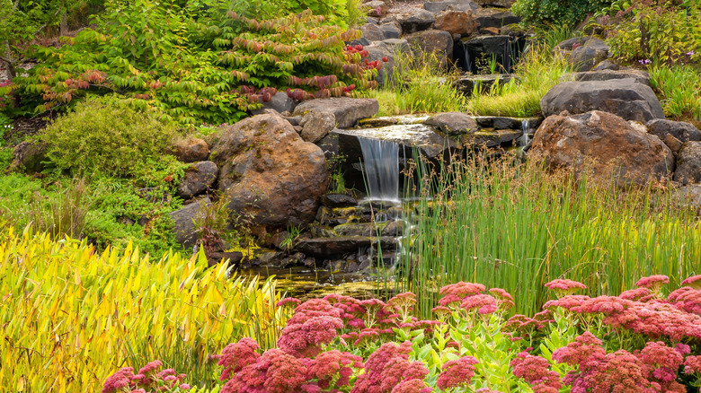 Oregon's Garden City: The Ideal Weekend Escape with Wineries, Art Galleries, Scenic Trails, and Food Trucks