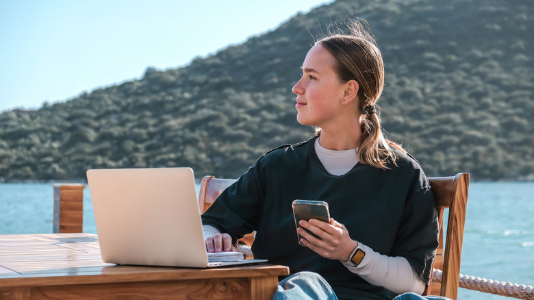 Expat and Digital Nomad: Uncovering the Major Differences in Travel Styles