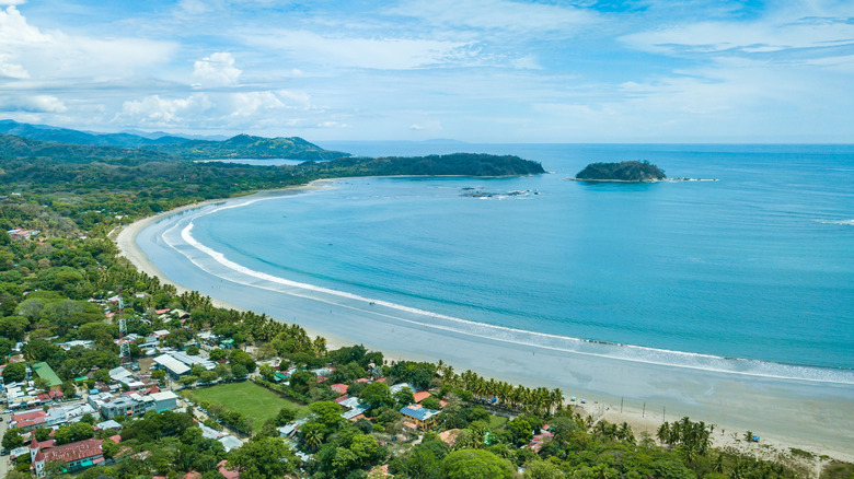 A Hidden Gem in Costa Rica: A Beach Town with Secluded Shores and Pristine Nature