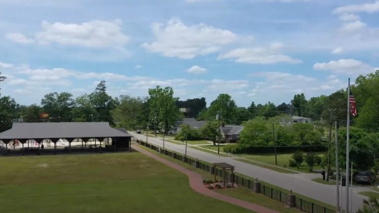 South Carolina's 'Little Golden Town': A Charming, Artsy Gem Surrounded by Trees and Known for Its Friendliness