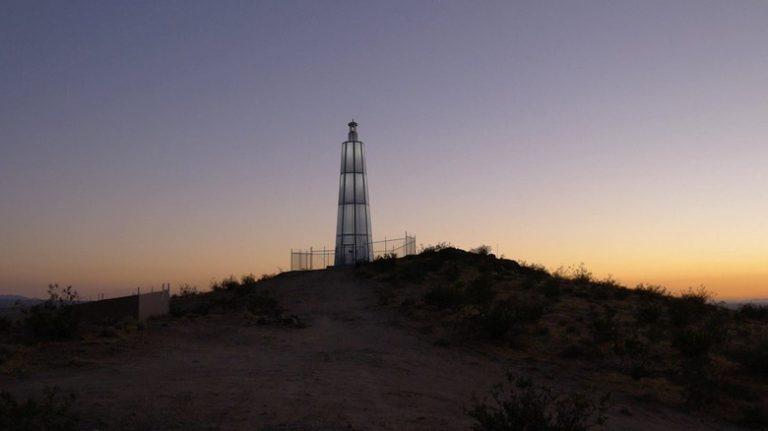 Art Enthusiasts are Drawn to This Enigmatic, Illuminated Lighthouse Concealed in the California Desert