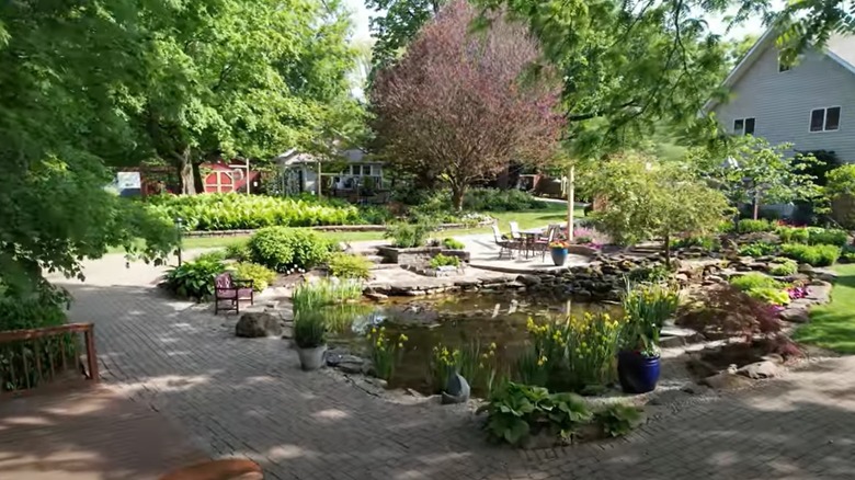Central Indiana's Free Garden Oasis: Trees, Blooms, Ponds, and Scenic Walking Paths