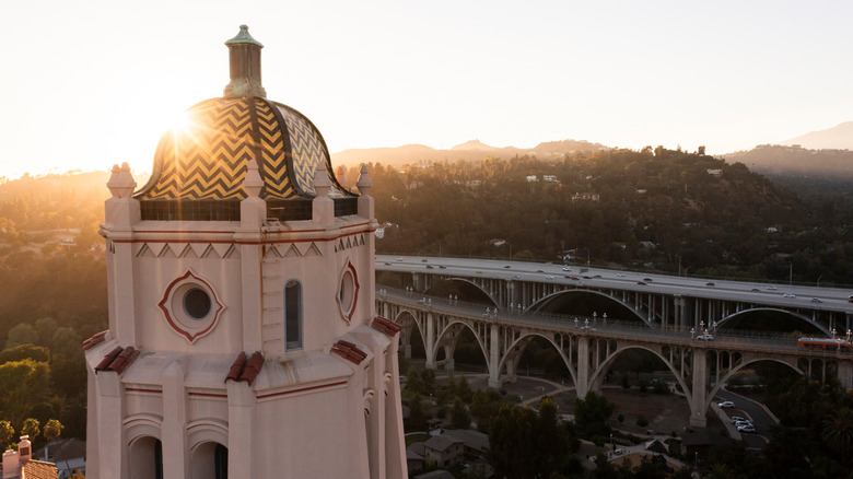 Thriving Historic Neighborhood Near Downtown Los Angeles Boasts Delicious Eateries and Vibrant Shopping Plazas