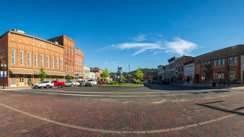 Discover a Vibrant Arts Scene, Stunning Vintage Trains, and Live Music in Ohio's Brick-Paved Hilltop City