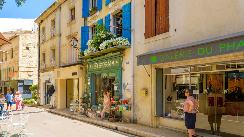 The Key Distinction Between Shopping in Europe and the US That Might Surprise You