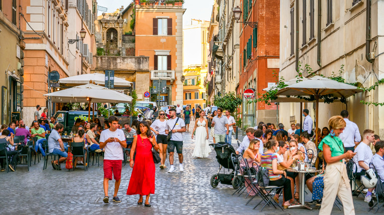 How to Determine if an Italian Restaurant is Authentic or Tourist-Focused