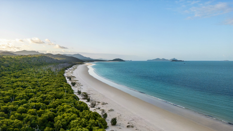 Australia's National Park in the Heart of the Great Barrier Reef Features Islands and Famous Beaches