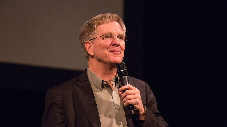 Rick Steves Explains the True Meaning Behind the 'Chin Flick' Gesture in Italy and France