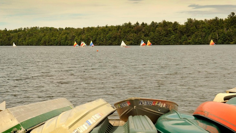 Tucked Away in the Pennsylvania Mountains: A Serene Lake Village with Fairytale Cottages and Outdoor Adventures