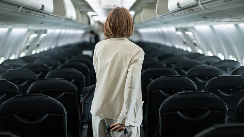 Important Considerations Before Accepting a Frontier Airlines Voucher to Surrender Your Seat