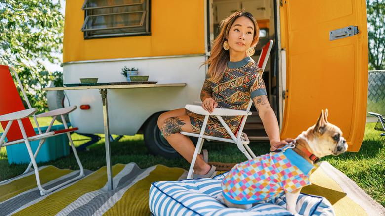 Vintage or Retro: Choosing the Perfect Style for a Snazzy RV with Old-School Vibes