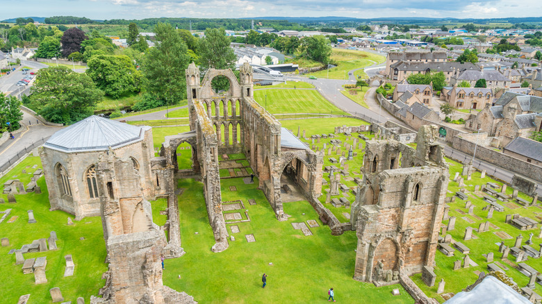Nestled Between Inverness and Aberdeen: A Walkable Scottish Town with a Cathedral and Breweries