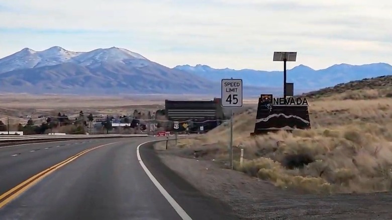 Golf Courses and Slot Machines Await in Nevada's Tranquil Casino Town with Refreshing Desert Air