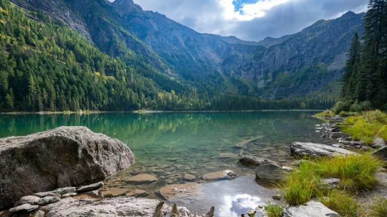 A Stunning Family-Friendly Trail in Glacier National Park Features a Crystal-Clear Lake