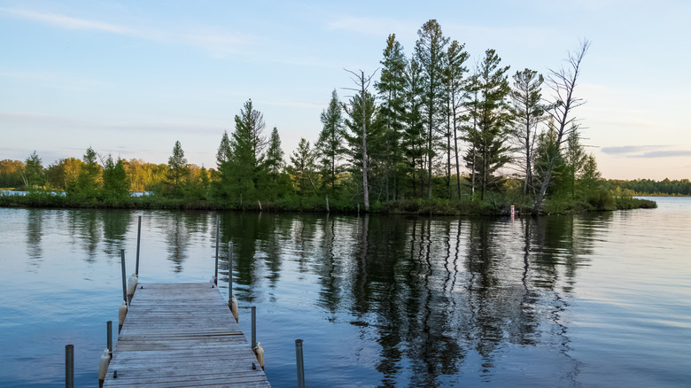 A Scenic Wisconsin Lake: One of the Midwest's Top Getaways for Recreation and Charm