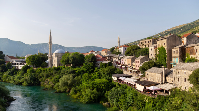 Rick Steves Describes Daytripping Between These Two Cities as 'One of Europe's Most Enriching Experiences'