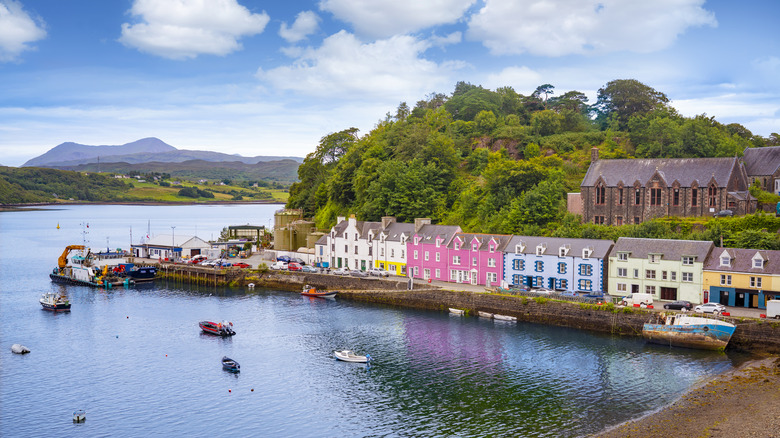 Scotland's Isle of Skye: A Charming Coastal Village with Fresh Seafood and Unique Lodgings