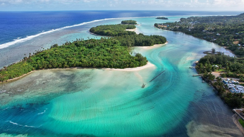 The Polynesian 'Danger Island' Provides a Tropical Getaway with Stunning Turquoise Waters