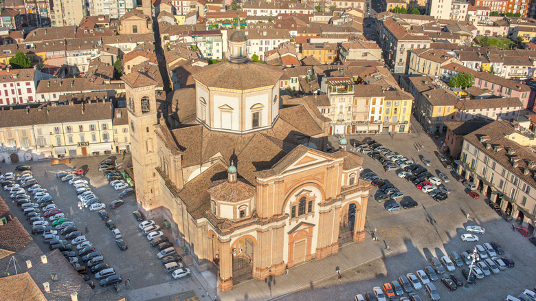 Discover the Hidden Gems of This Italian Town: Countryside Charm, Local Wines, Gothic Palaces, and Hilltop Sanctuaries