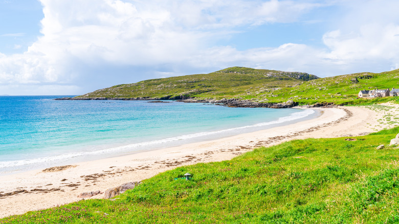 Scotland's Enchanting Hebrides Beach: A Hidden Gem with Breathtaking Waters