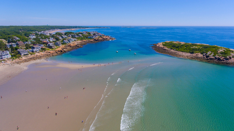 Experience Panoramic Views and New England Charm at One of Massachusetts' Finest Beaches